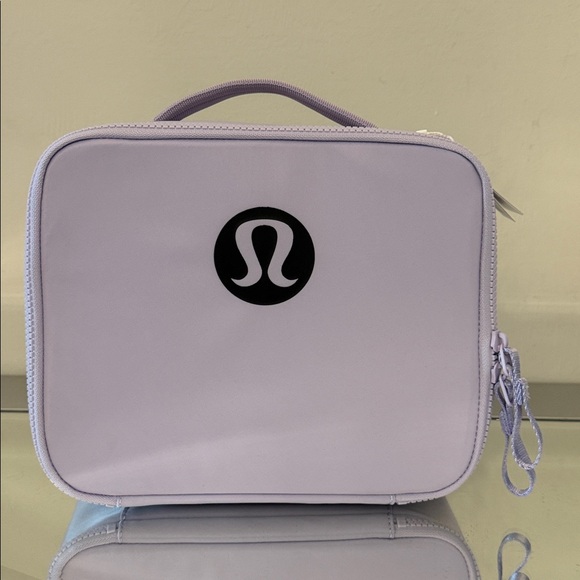 🆕 LULULEMON New Crew Lunch Box NWT Lavender Frost - Picture 5 of 16